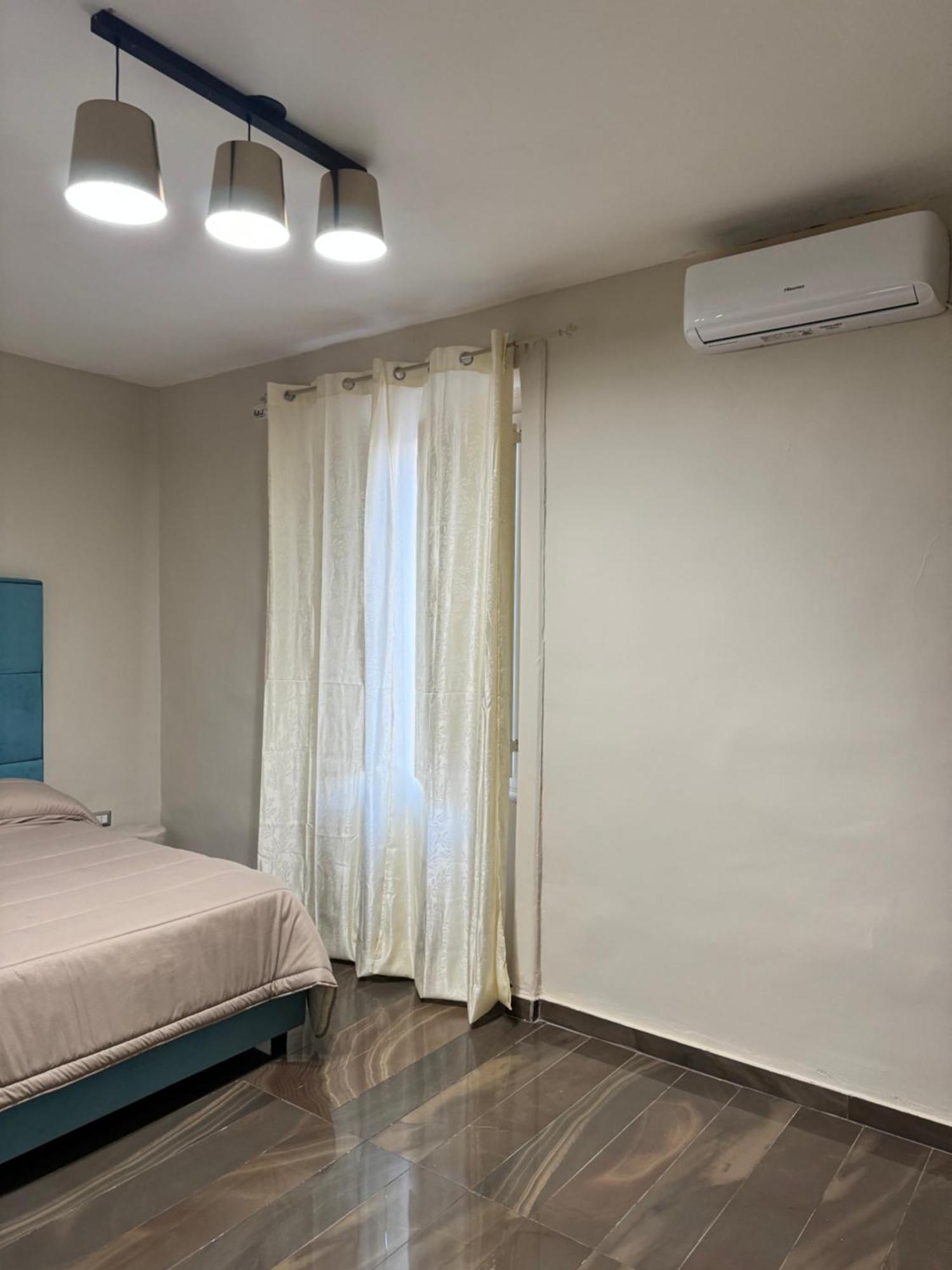 Room Station Giulia Neapol Zewnętrze zdjęcie