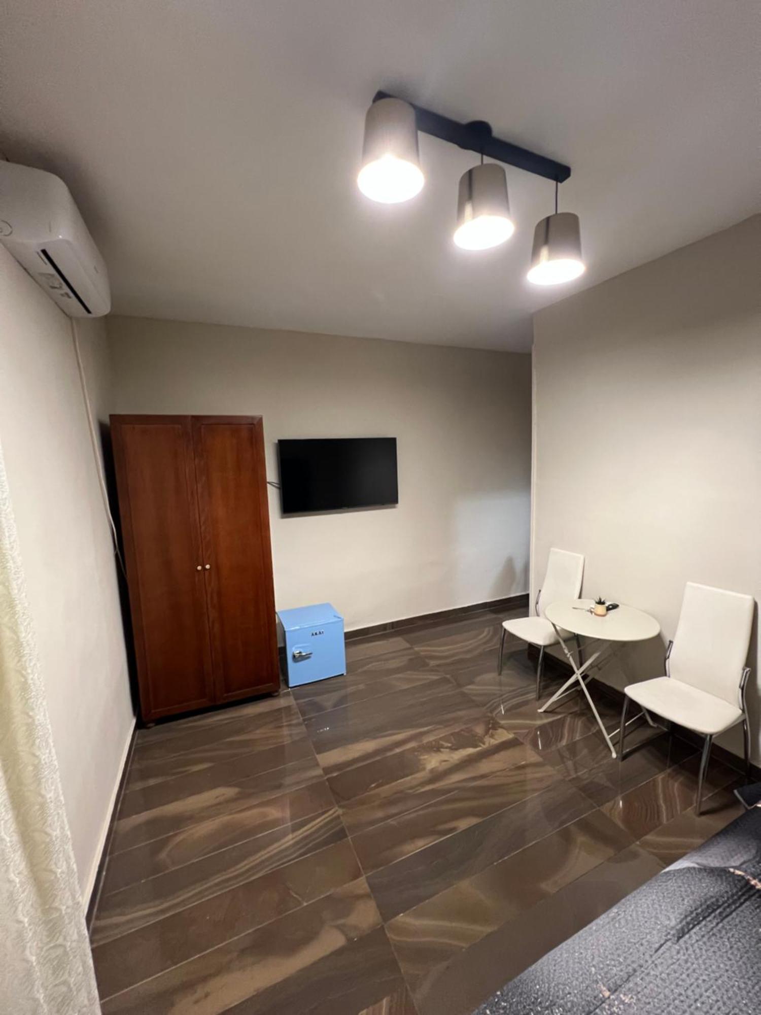 Room Station Giulia Neapol Zewnętrze zdjęcie