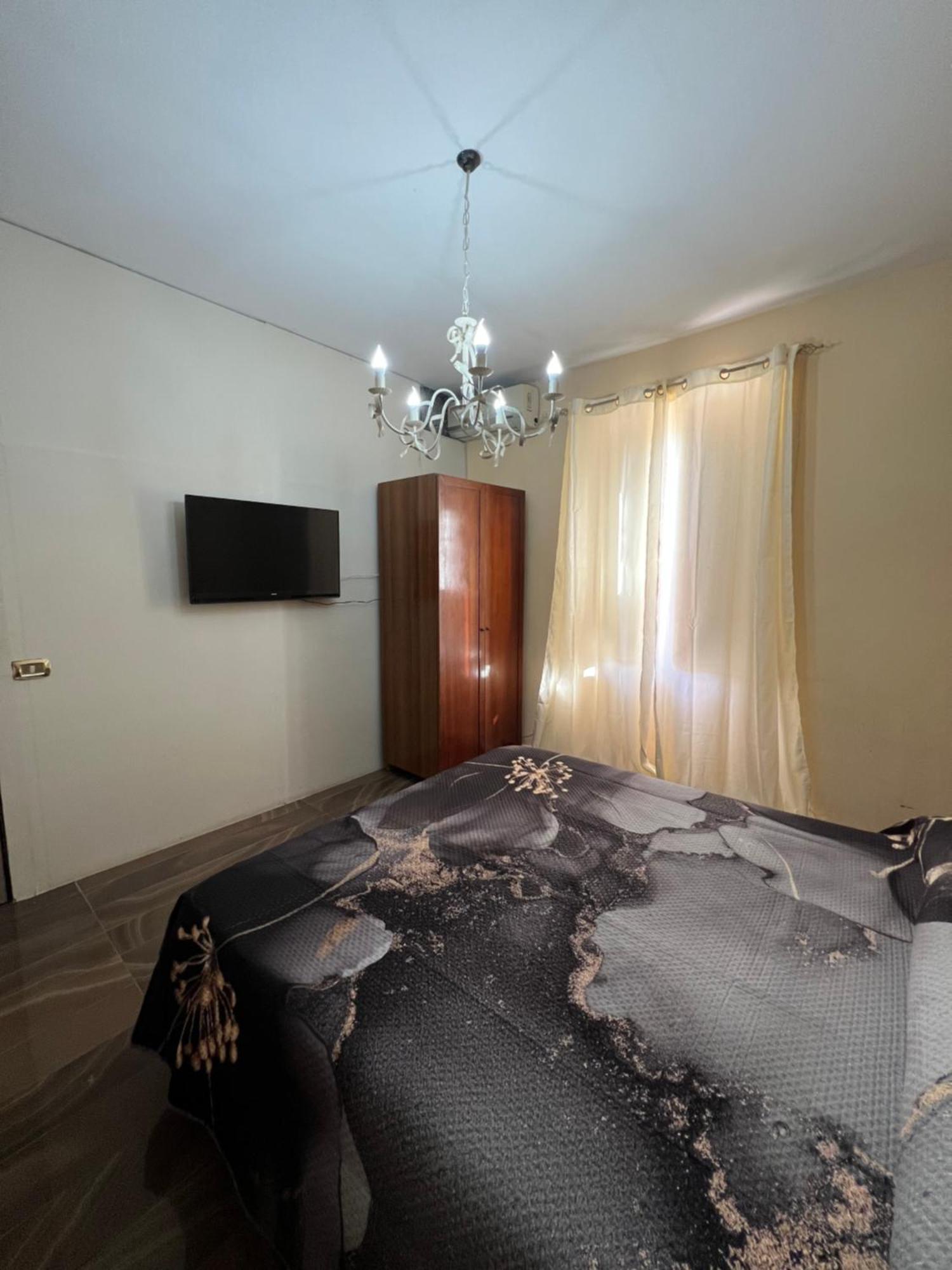 Room Station Giulia Neapol Zewnętrze zdjęcie